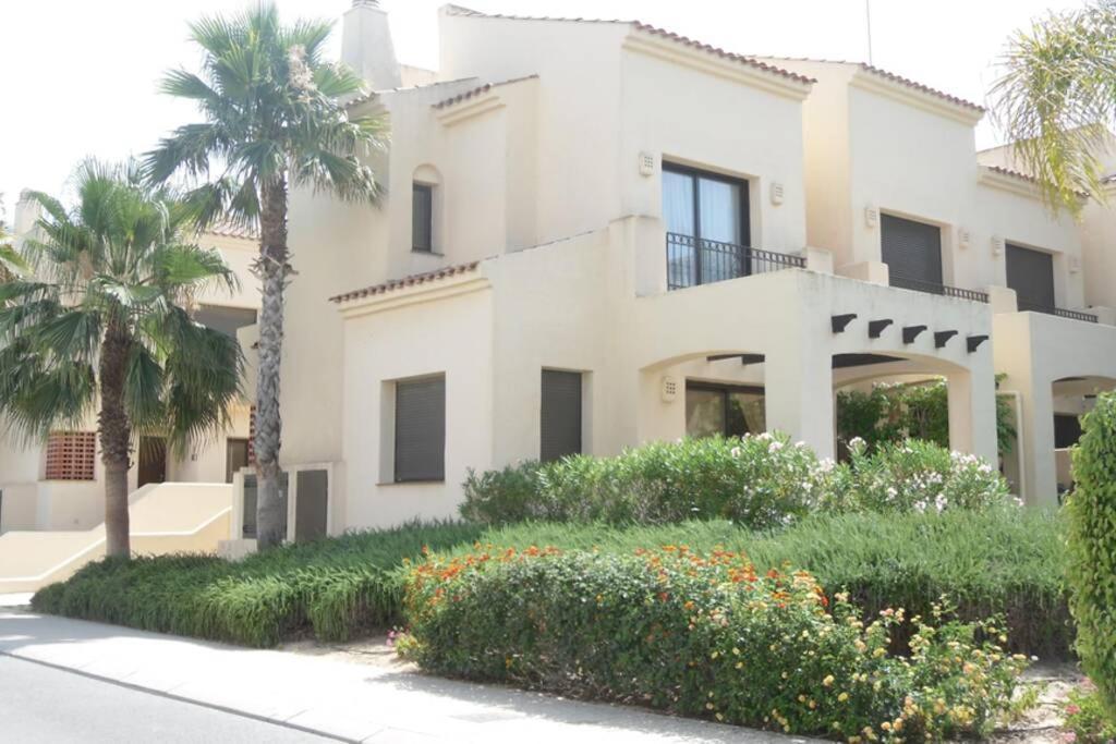Roda Golf & Beach Resort. Townhouse, Poolside ムルシア エクステリア 写真