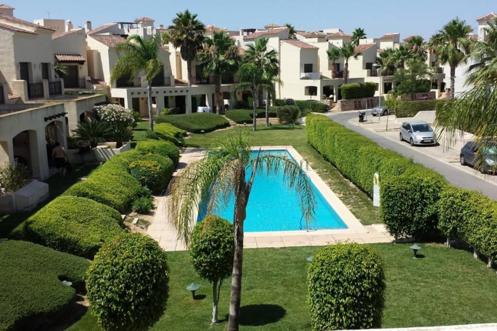 Roda Golf & Beach Resort. Townhouse, Poolside ムルシア エクステリア 写真
